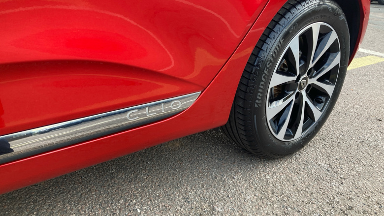 Renault Clio 1.0 TCe 100 Iconic 5dr Petrol Hatchback